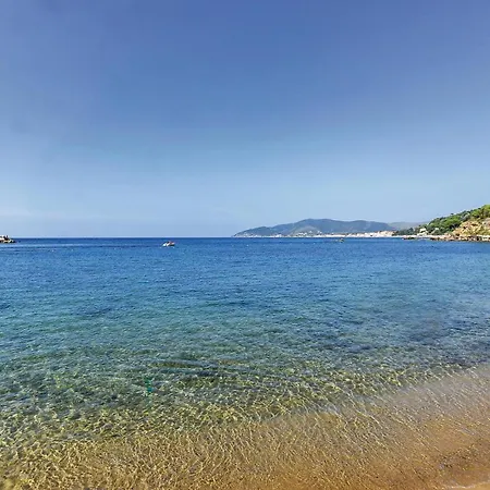2 Bedroom Beautiful In Sa Castellabate